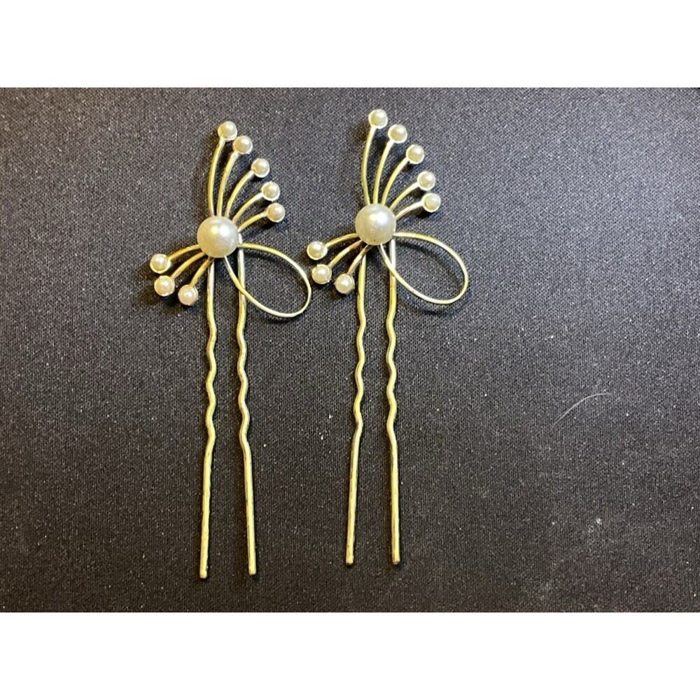 Two Gold Tone Faux Pearl Vintage Hair Pins